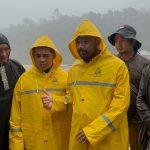 Di tengah Hujan Deras, Zigo Rolanda Pantau Pengerjaan Normalisasi Sungai Gunung Nago