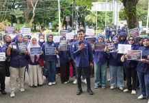 DPW Nasdem Sumbar Protes Keras Cover Majalah Tempo, Puluhan Kader Datangi PWI Sumbar